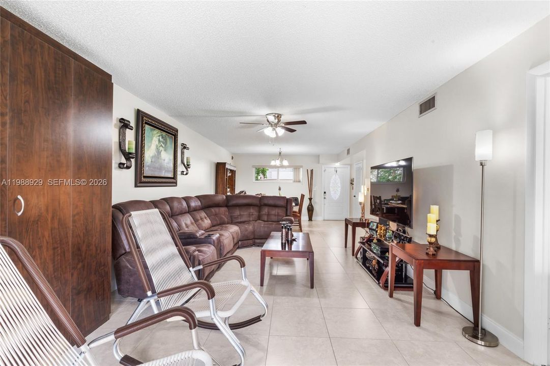 En Venta: $144,999 (1 camas, 1 baños, 900 Pies cuadrados)