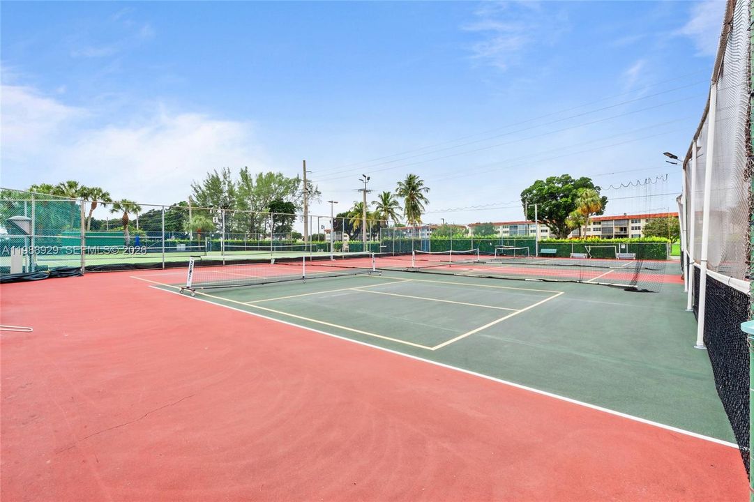 En Venta: $144,999 (1 camas, 1 baños, 900 Pies cuadrados)