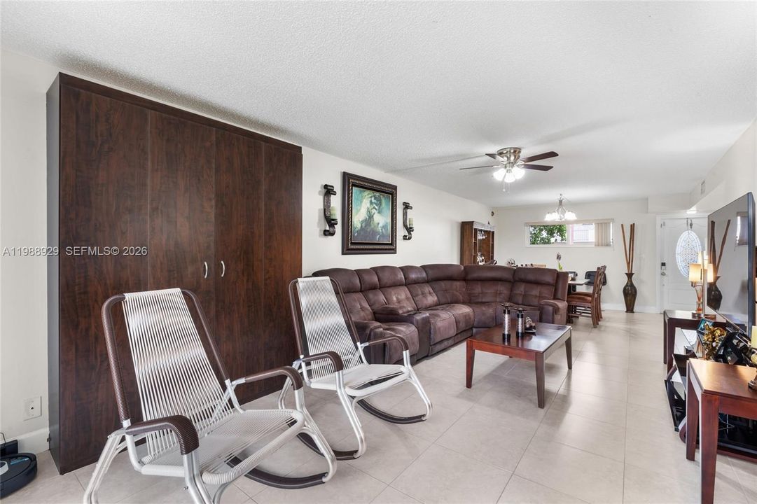 En Venta: $144,999 (1 camas, 1 baños, 900 Pies cuadrados)