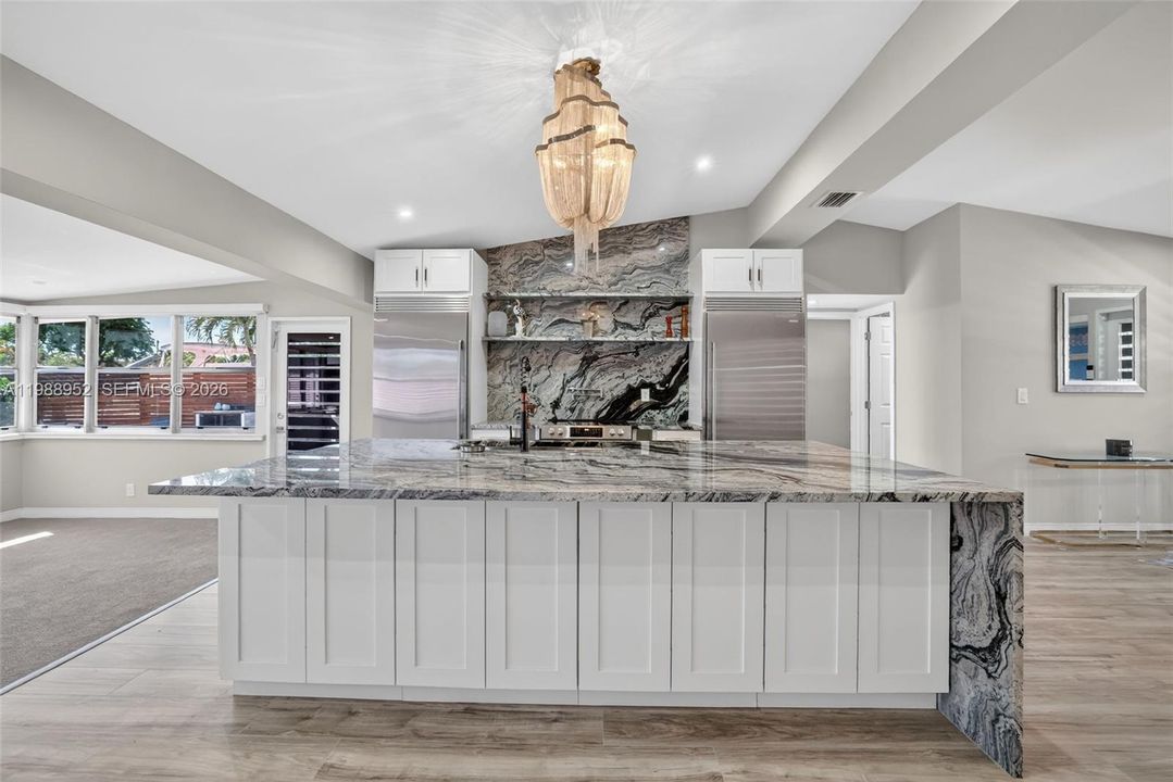 For Sale: $1,099,000 (3 beds, 2 baths, 1702 Square Feet)