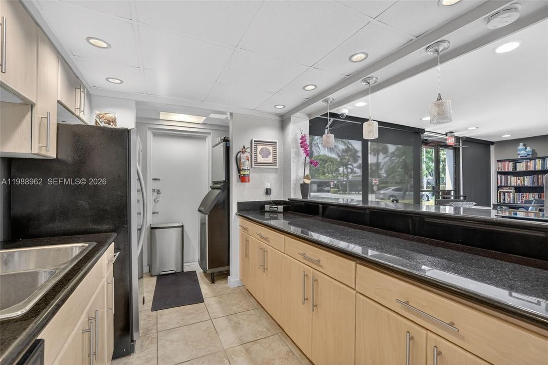 For Sale: $594,900 (2 beds, 2 baths, 1498 Square Feet)