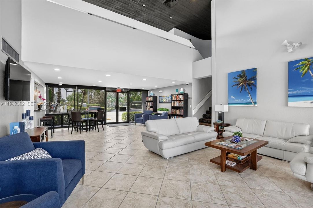 For Sale: $594,900 (2 beds, 2 baths, 1498 Square Feet)