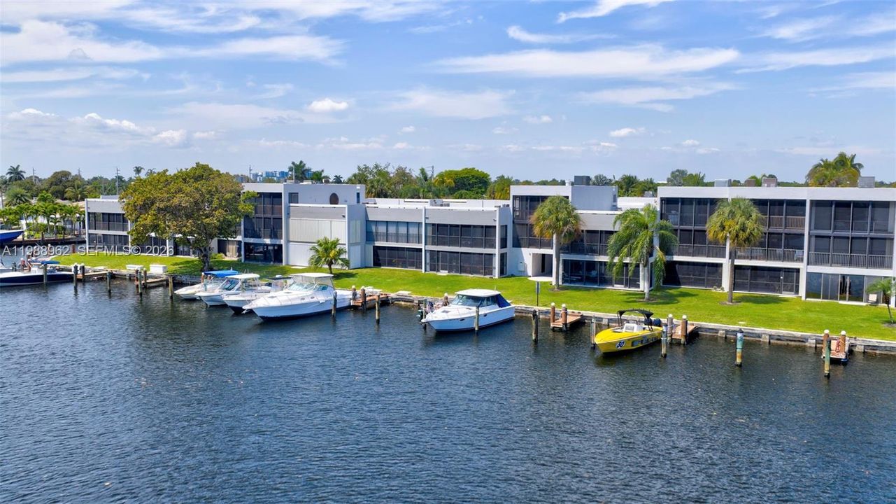 For Sale: $594,900 (2 beds, 2 baths, 1498 Square Feet)