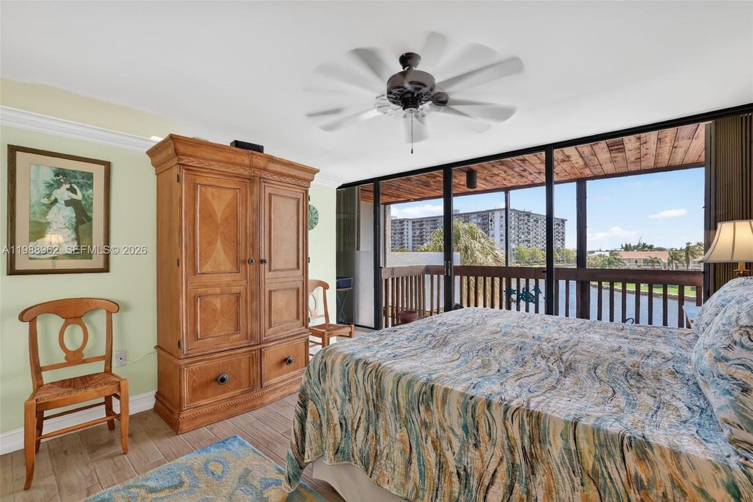 For Sale: $594,900 (2 beds, 2 baths, 1498 Square Feet)
