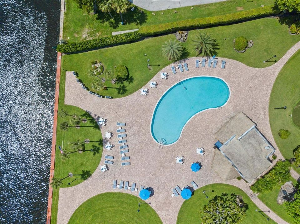Porta Bella East -Air view Pool
