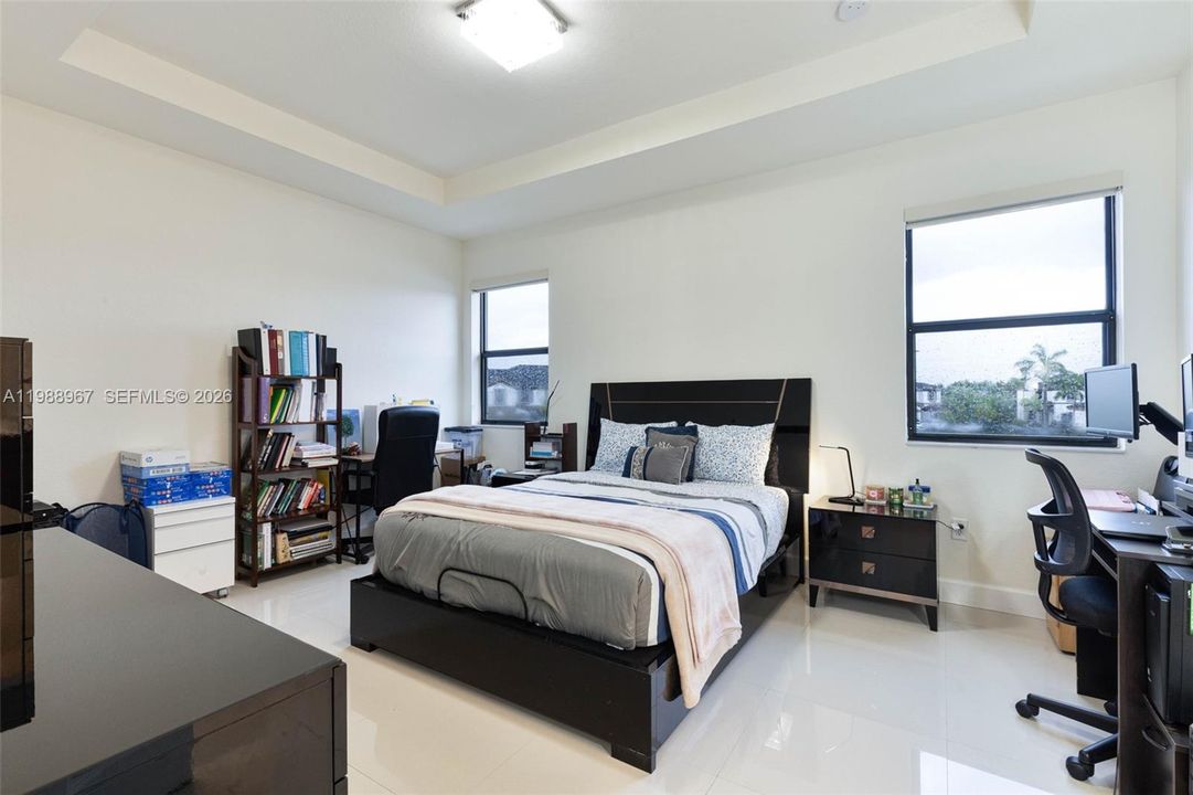 На продажу: $559,000 (3 спален, 2 ванн, 1707 Квадратных фут)