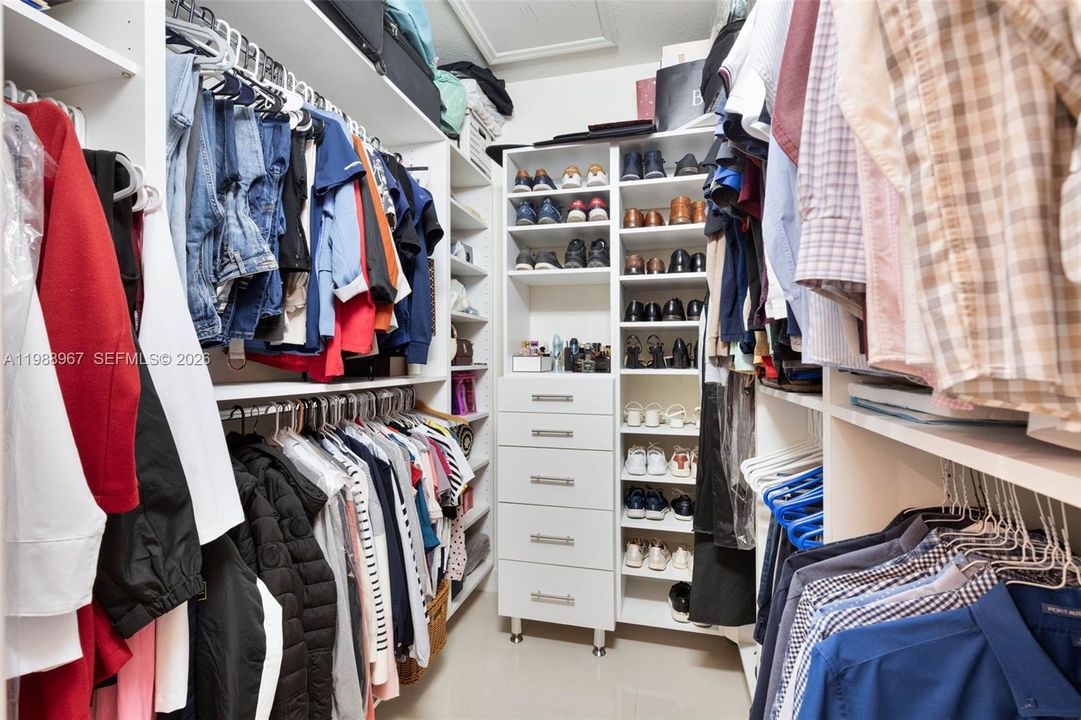 На продажу: $559,000 (3 спален, 2 ванн, 1707 Квадратных фут)