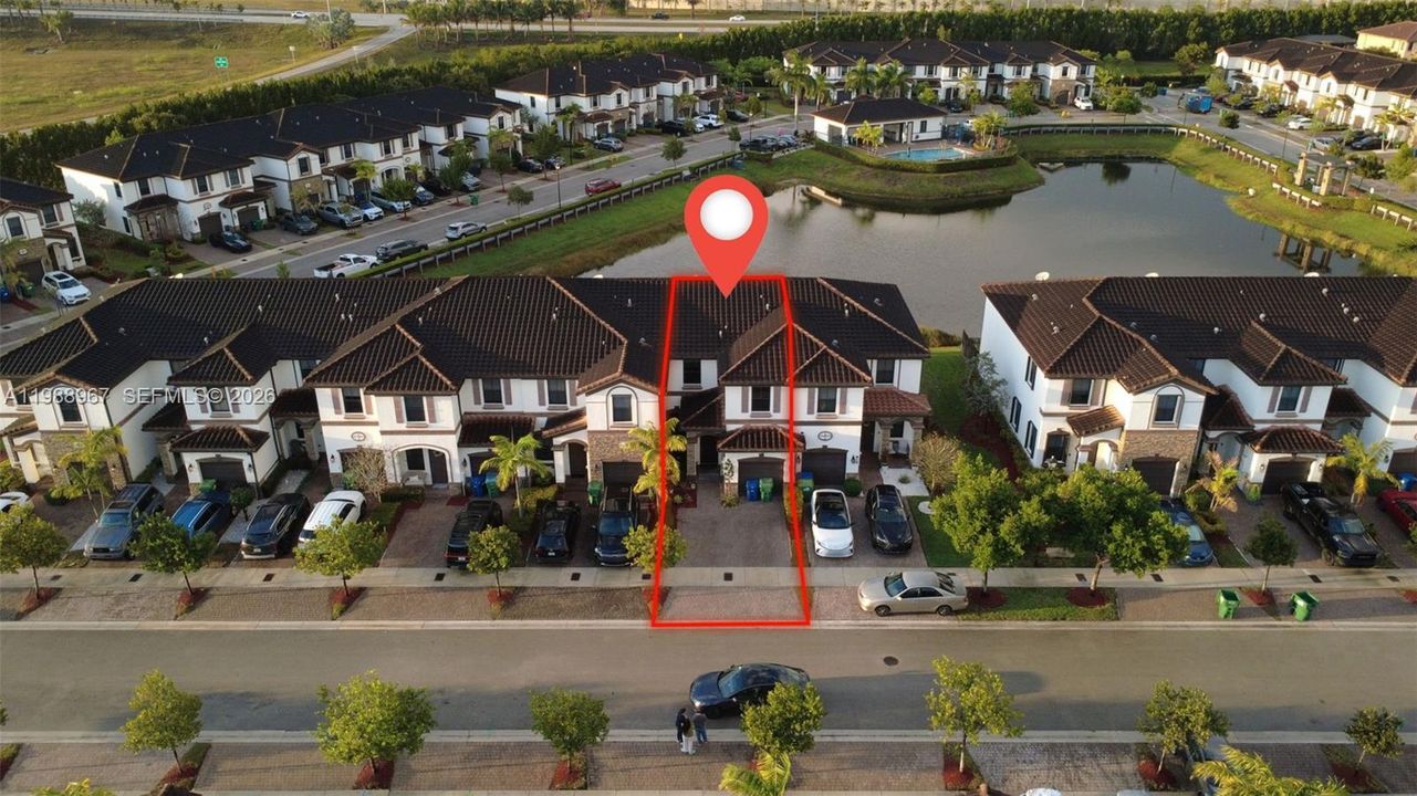 На продажу: $559,000 (3 спален, 2 ванн, 1707 Квадратных фут)