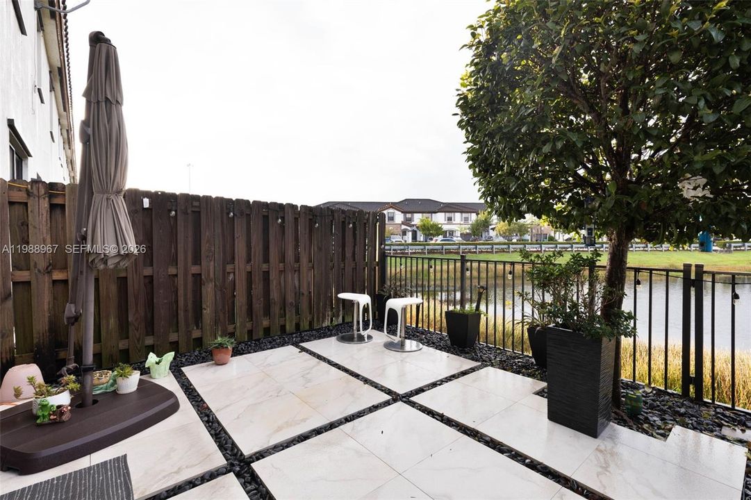 На продажу: $559,000 (3 спален, 2 ванн, 1707 Квадратных фут)