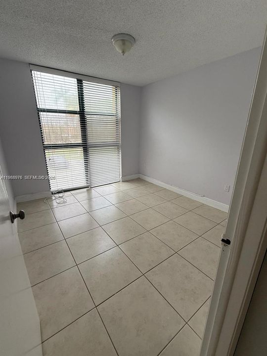 Vendido Recientemente: $299,000 (3 camas, 2 baños, 0 Pies cuadrados)