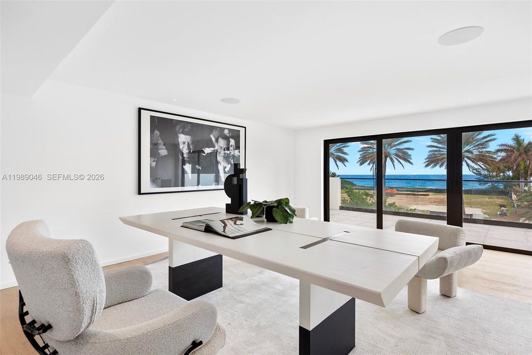For Sale: $12,950,000 (6 beds, 7 baths, 7657 Square Feet)