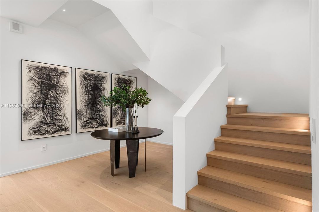 For Sale: $12,950,000 (6 beds, 7 baths, 7657 Square Feet)