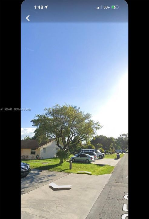 Recently Rented: $2,400 (3 beds, 1 baths, 1150 Square Feet)