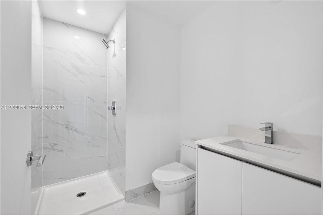 Activo con contrato: $1,590,000 (3 camas, 3 baños, 0 Pies cuadrados)