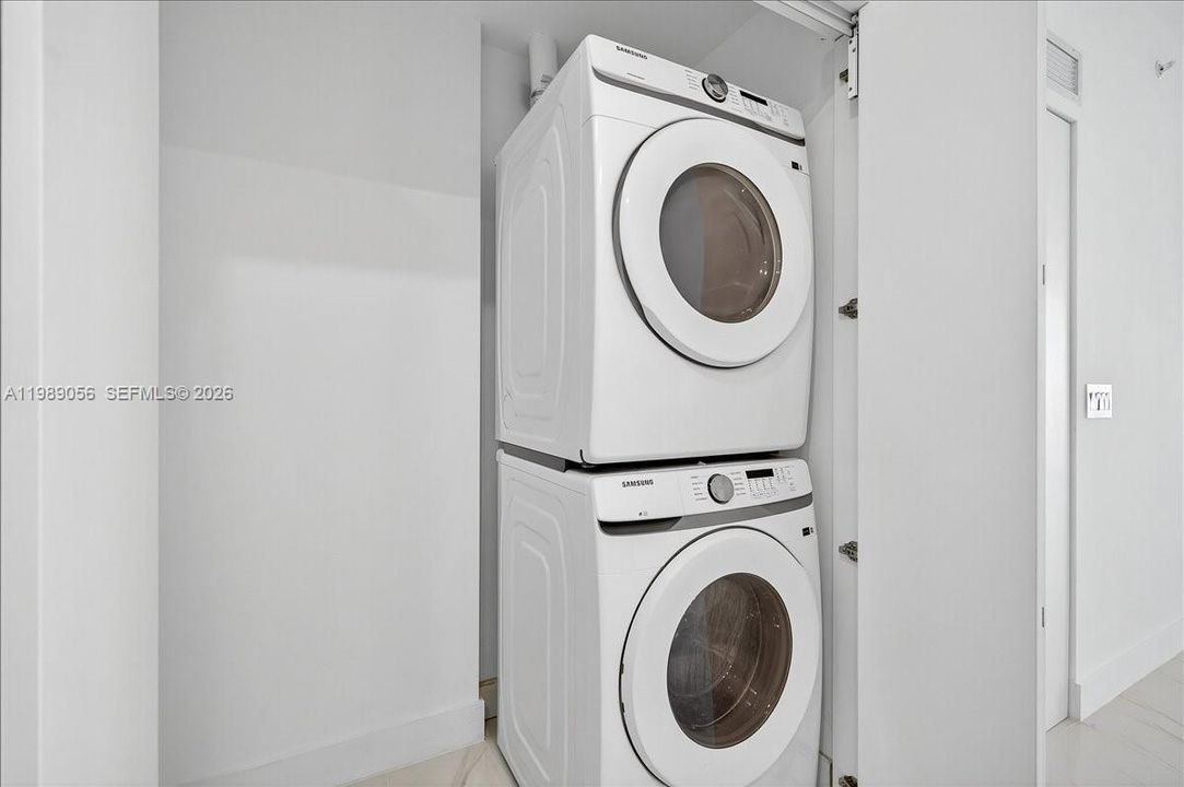 Activo con contrato: $1,590,000 (3 camas, 3 baños, 0 Pies cuadrados)