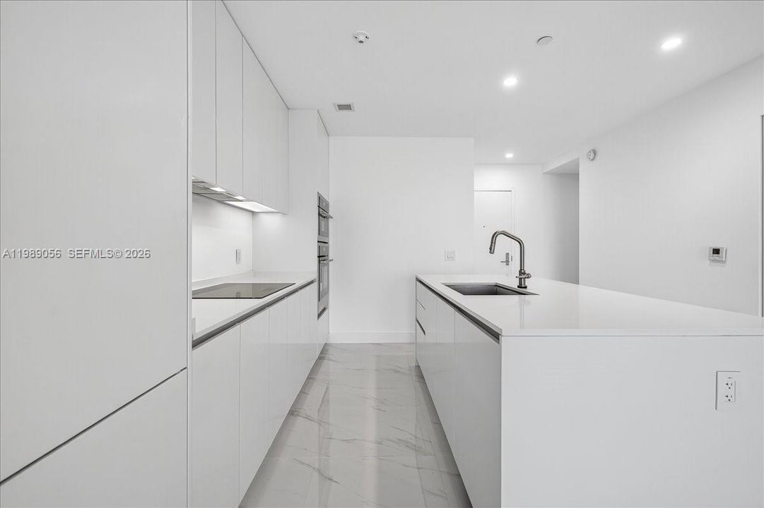 Activo con contrato: $1,590,000 (3 camas, 3 baños, 0 Pies cuadrados)