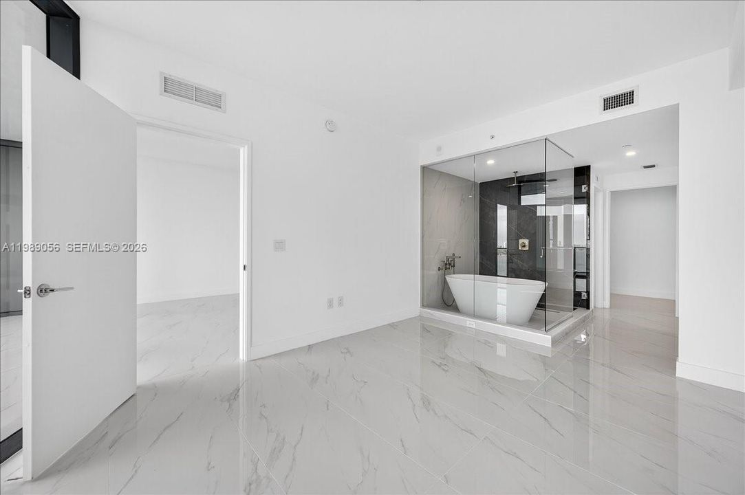 Activo con contrato: $1,590,000 (3 camas, 3 baños, 0 Pies cuadrados)