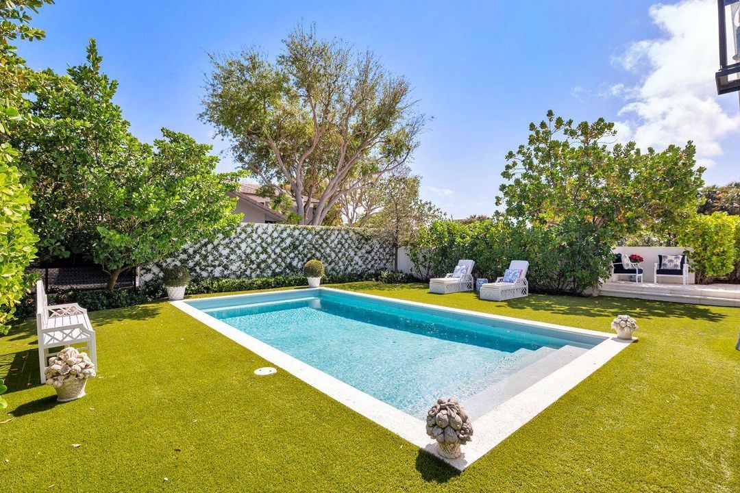 Pool2