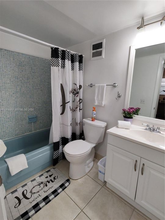 For Sale: $129,900 (2 beds, 2 baths, 850 Square Feet)