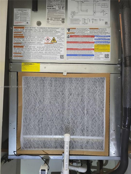 For Sale: $129,900 (2 beds, 2 baths, 850 Square Feet)