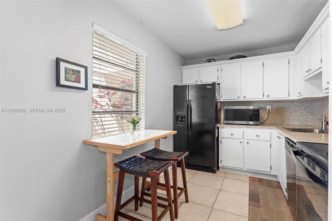 На продажу: $265,000 (1 спален, 1 ванн, 672 Квадратных фут)