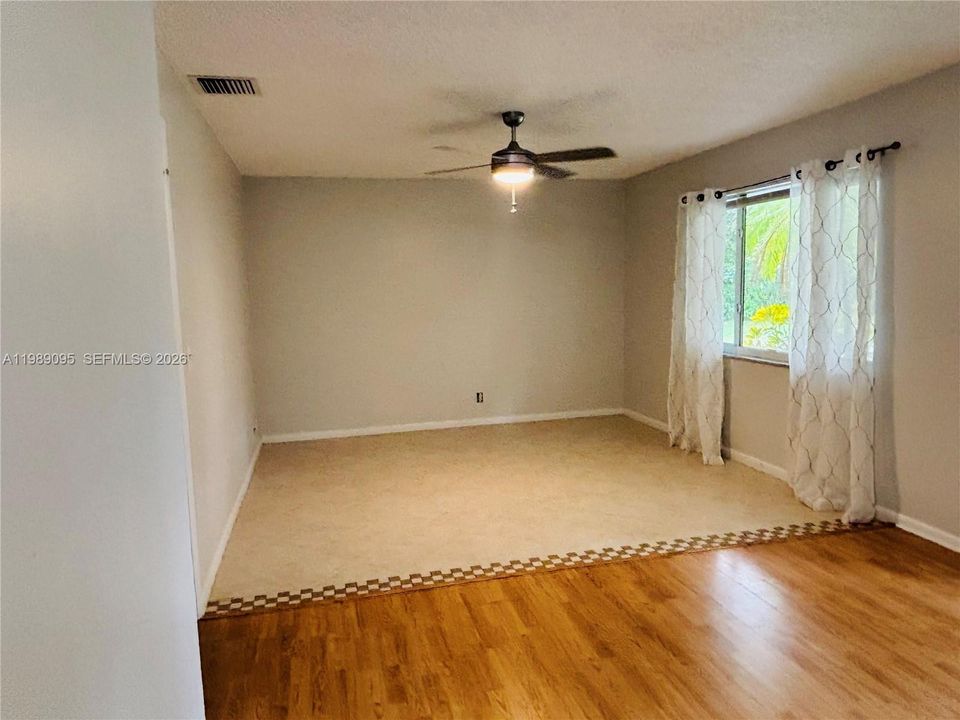 For Rent: $4,450 (4 beds, 2 baths, 1710 Square Feet)