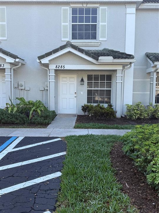 For Rent: $1,500 (2 beds, 2 baths, 1132 Square Feet)