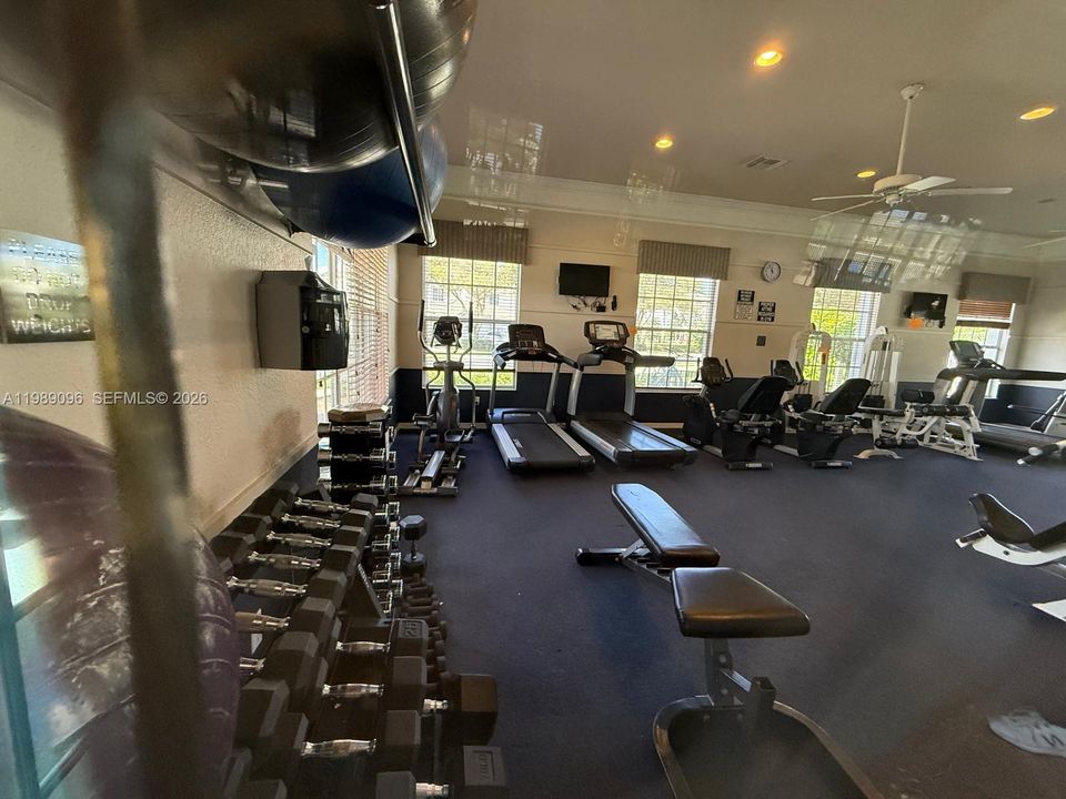 For Rent: $1,500 (2 beds, 2 baths, 1132 Square Feet)