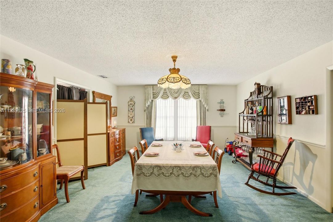 For Sale: $460,000 (3 beds, 2 baths, 3266 Square Feet)