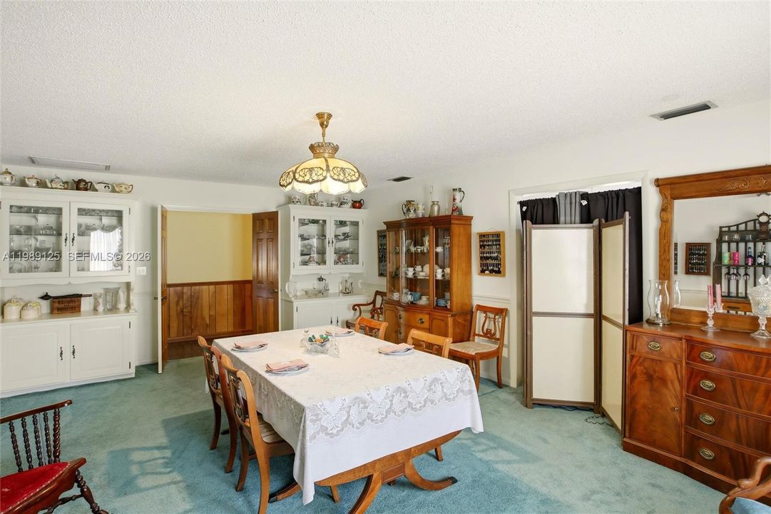 For Sale: $460,000 (3 beds, 2 baths, 3266 Square Feet)
