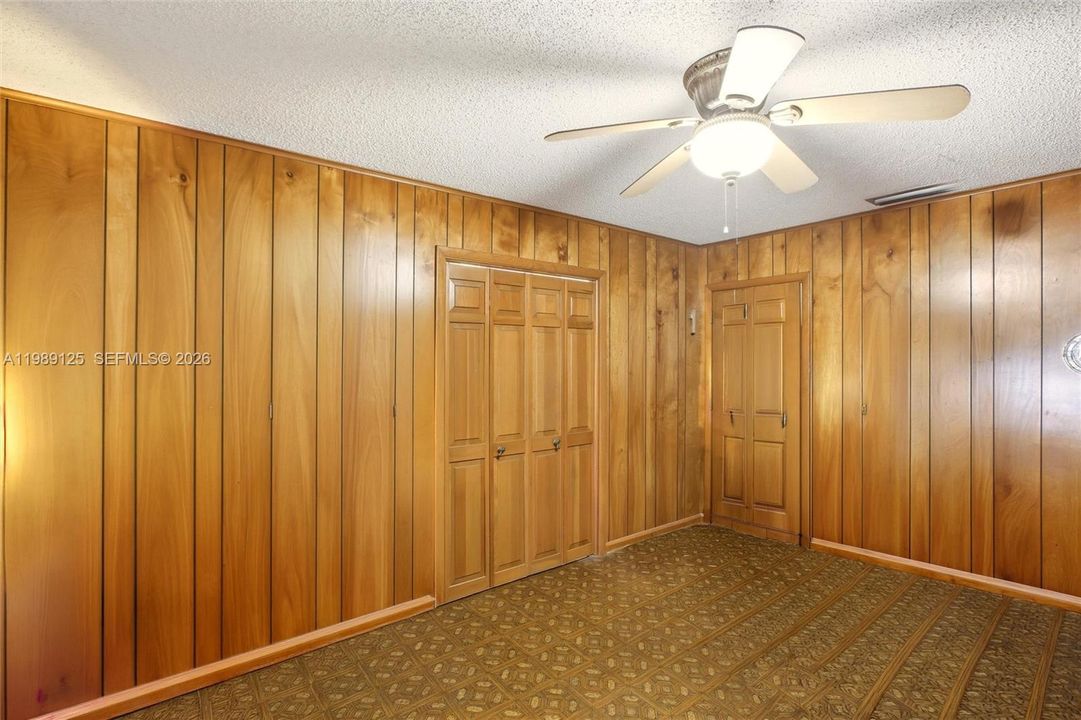 For Sale: $460,000 (3 beds, 2 baths, 3266 Square Feet)