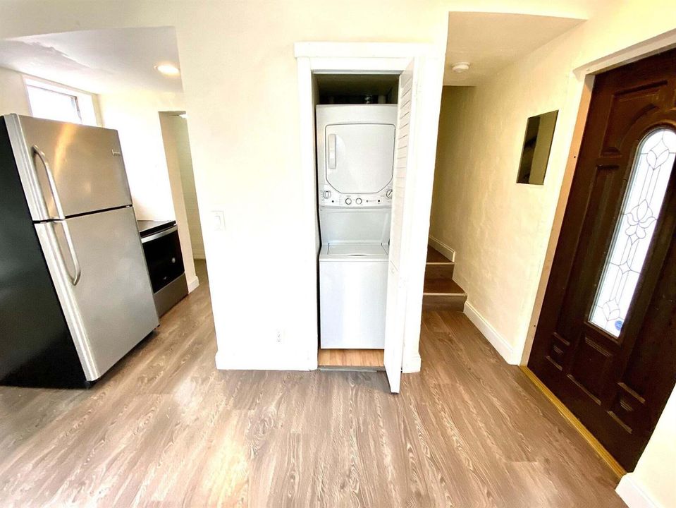 Kitchen/Laundry