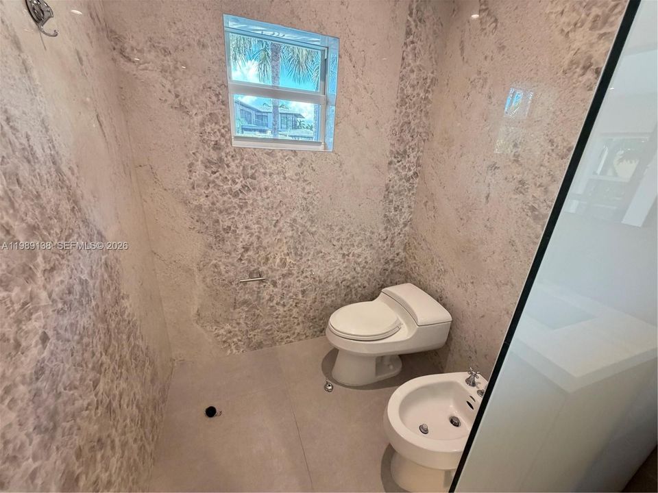 For Rent: $26,500 (4 beds, 2 baths, 2971 Square Feet)