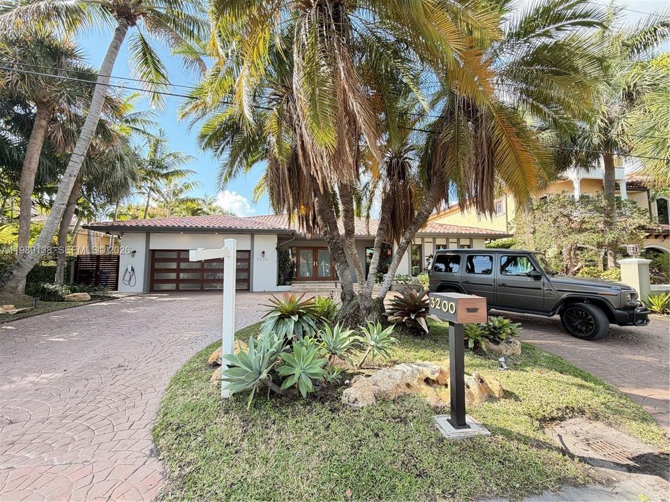 For Rent: $26,500 (4 beds, 2 baths, 2971 Square Feet)