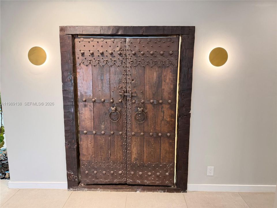 For Rent: $26,500 (4 beds, 2 baths, 2971 Square Feet)