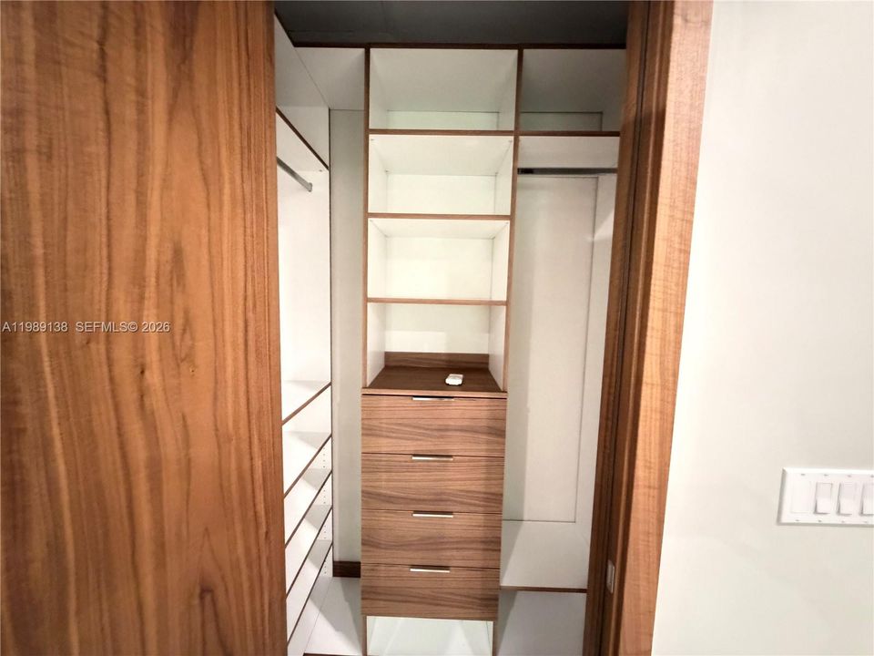 For Rent: $26,500 (4 beds, 2 baths, 2971 Square Feet)