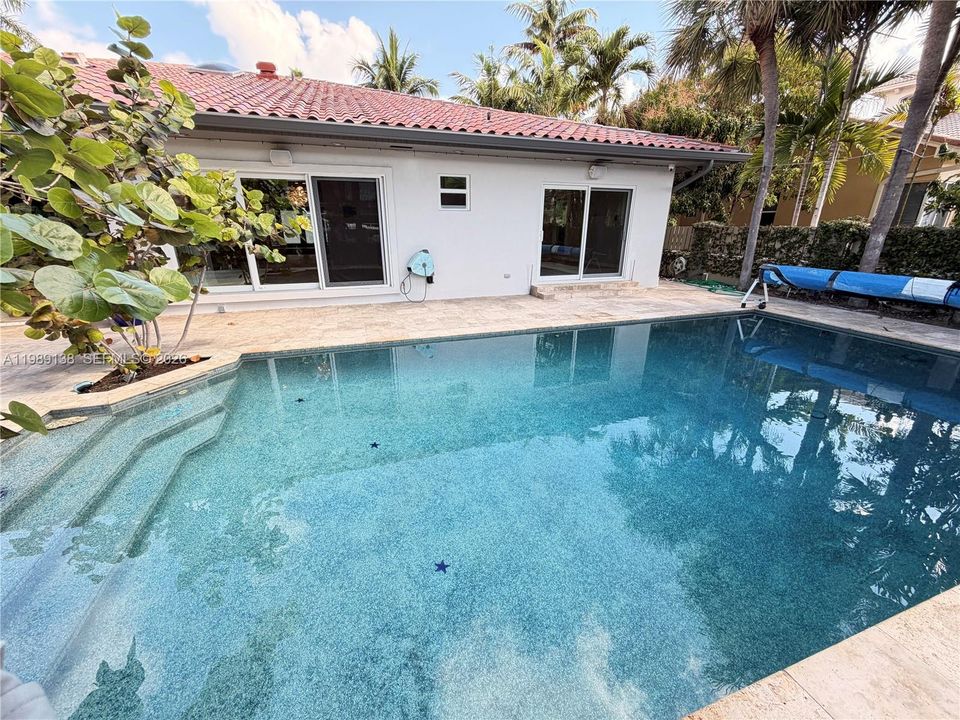 For Rent: $26,500 (4 beds, 2 baths, 2971 Square Feet)