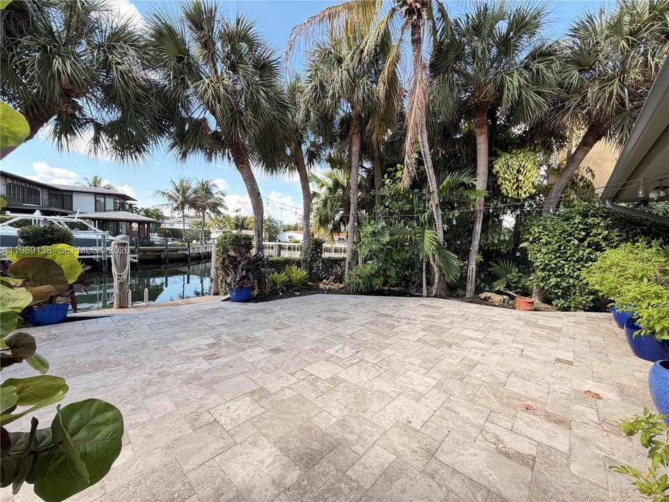 For Rent: $26,500 (4 beds, 2 baths, 2971 Square Feet)