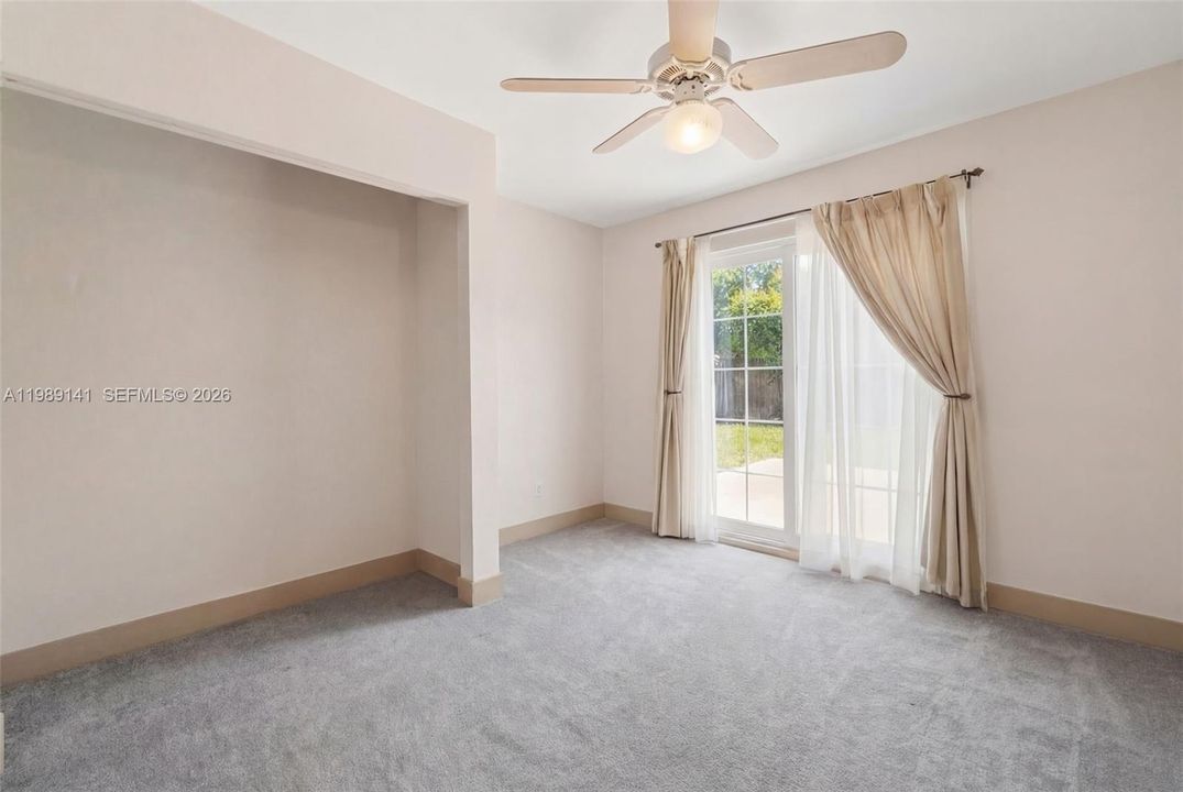 На продажу: $1,995,000 (5 спален, 3 ванн, 3827 Квадратных фут)