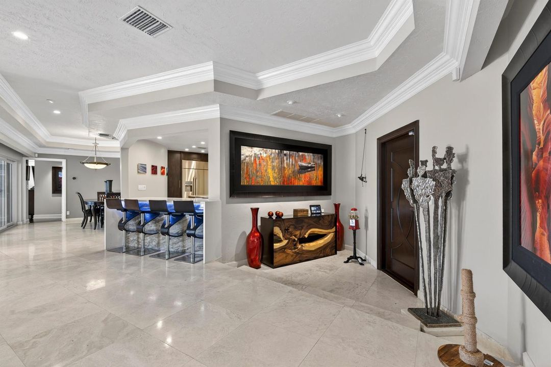 2460 Bayview Dr Fort-print-012-015-Foyer
