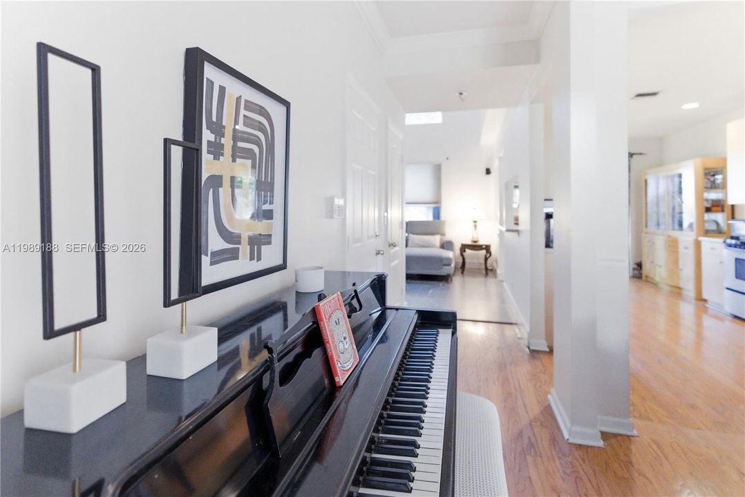 For Sale: $499,900 (3 beds, 2 baths, 1820 Square Feet)