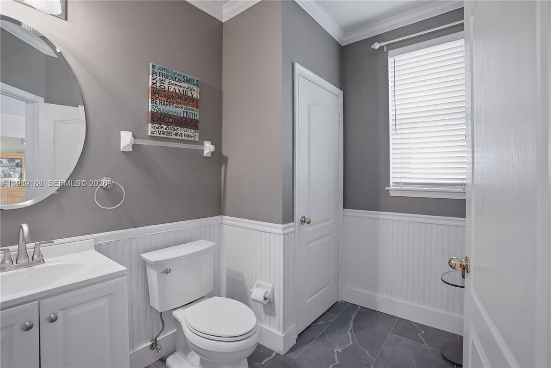 For Sale: $499,900 (3 beds, 2 baths, 1820 Square Feet)