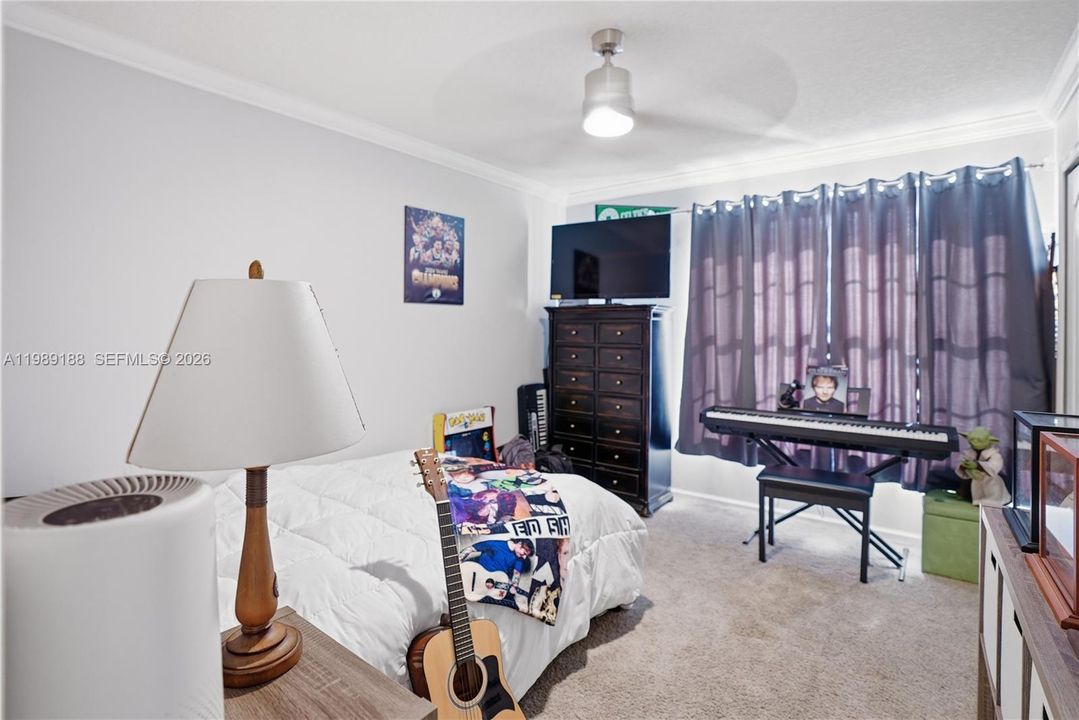 For Sale: $499,900 (3 beds, 2 baths, 1820 Square Feet)
