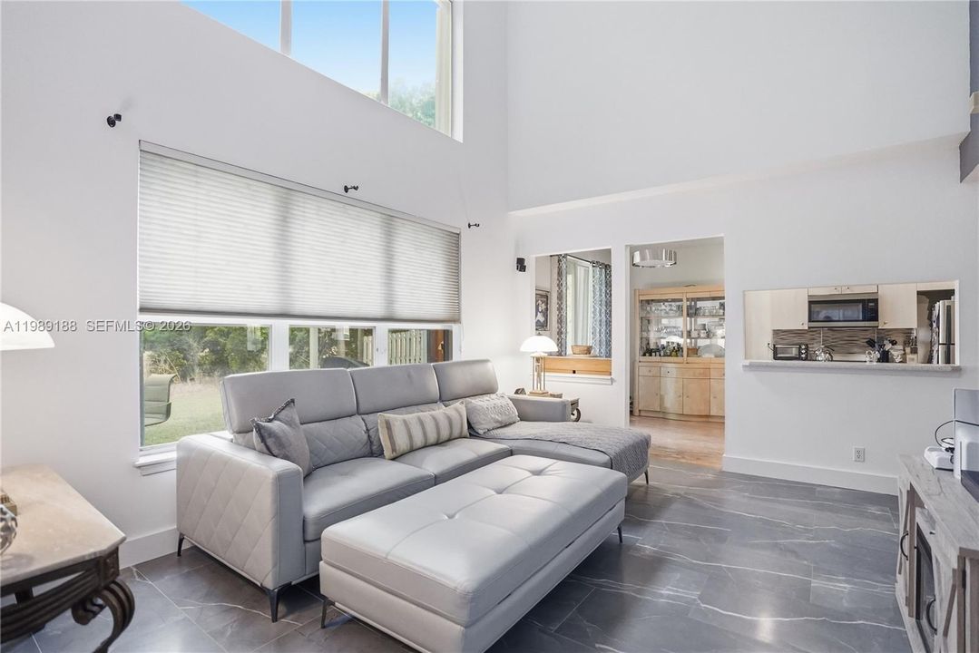 For Sale: $499,900 (3 beds, 2 baths, 1820 Square Feet)