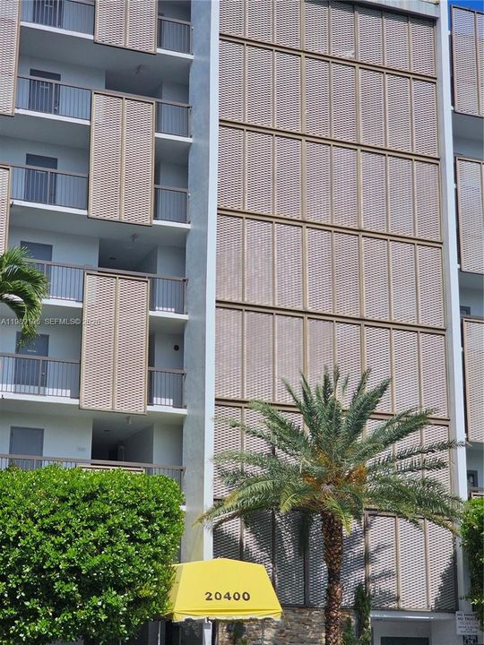 For Sale: $190,000 (2 beds, 2 baths, 994 Square Feet)