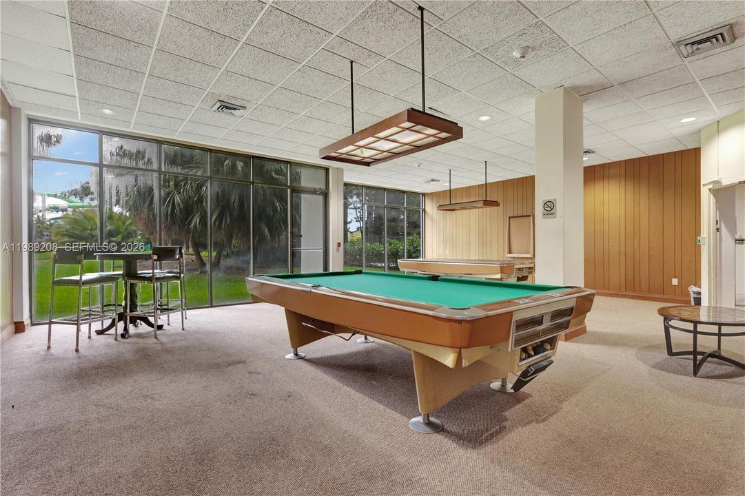 Activo con contrato: $260,000 (2 camas, 2 baños, 1096 Pies cuadrados)