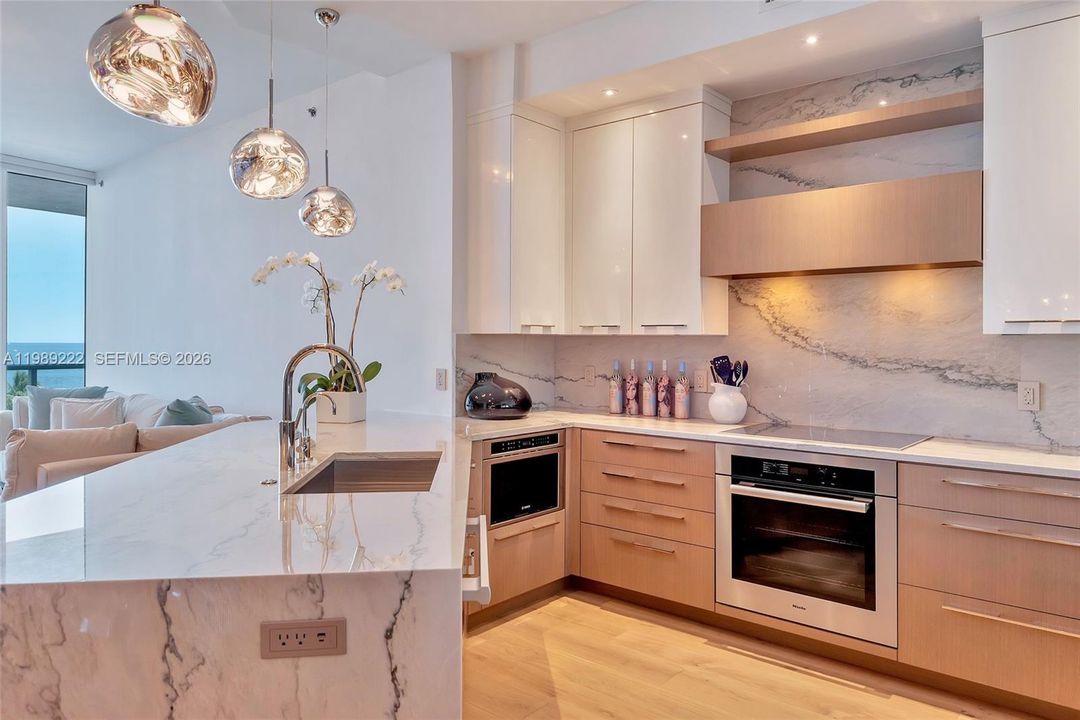 For Rent: $22,000 (2 beds, 2 baths, 1757 Square Feet)