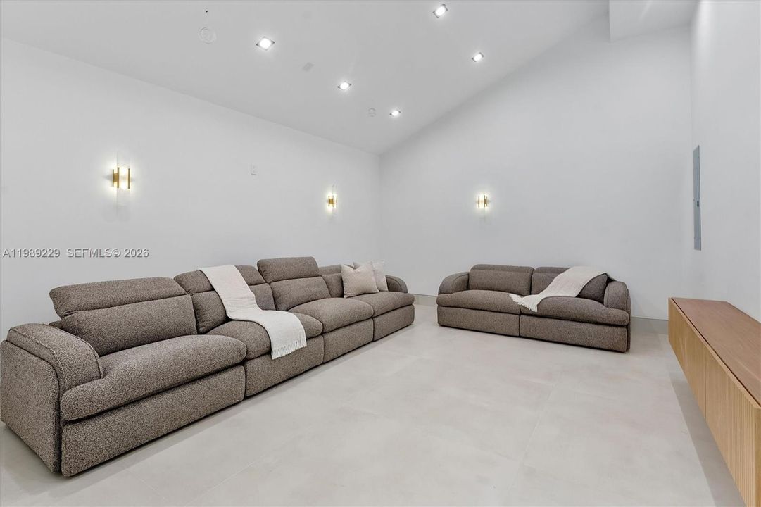 En Venta: $4,950,000 (5 camas, 6 baños, 5357 Pies cuadrados)