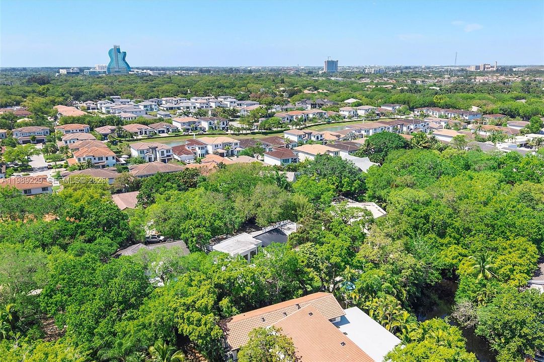 En Venta: $4,950,000 (5 camas, 6 baños, 5357 Pies cuadrados)