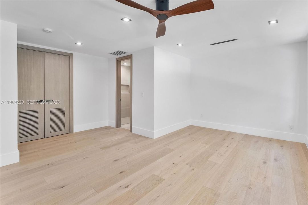 En Venta: $4,950,000 (5 camas, 6 baños, 5357 Pies cuadrados)